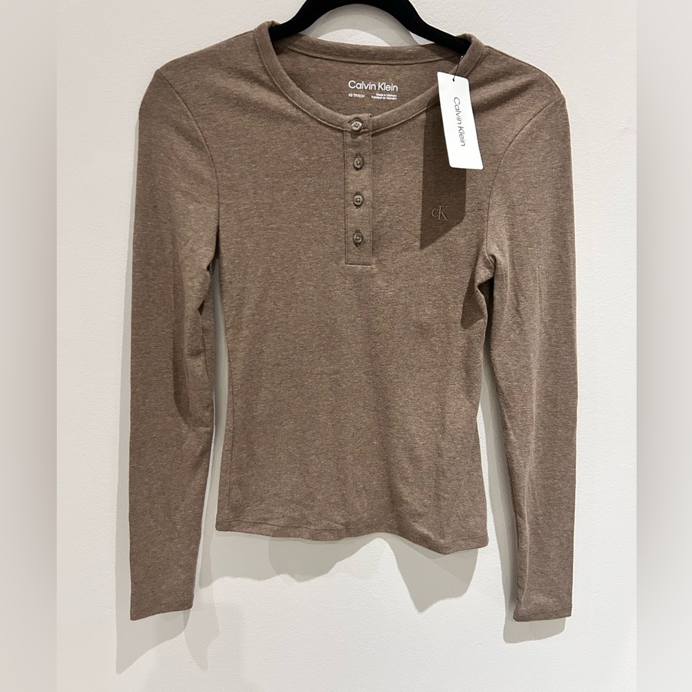 BNWT Calvin Klein Taupe Henley Top